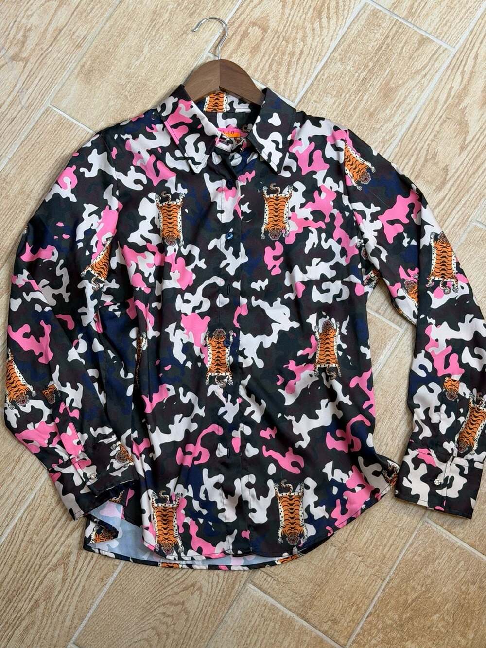 Vilagallo Women's Tiger and Camouflage Print Button-Down Shirt